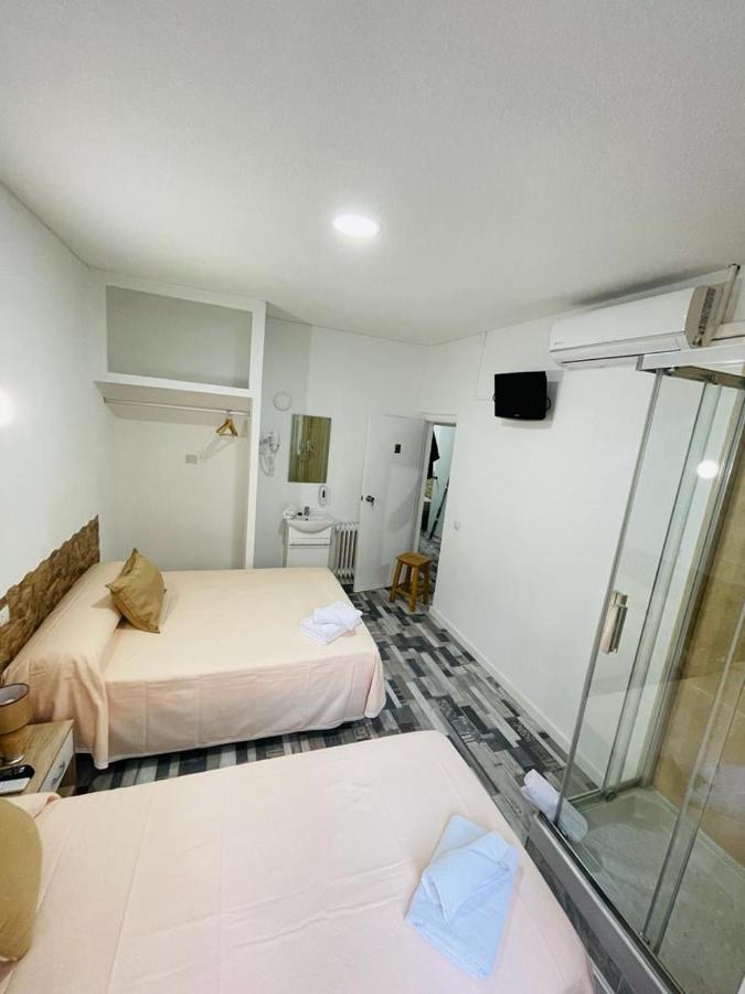 Hostal Noche Y Dia Мадрид Экстерьер фото